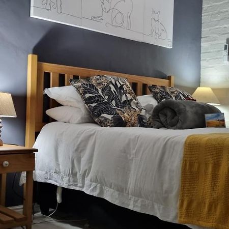 Hermanus 13 On 2Nd Guest Rooms Exterior photo
